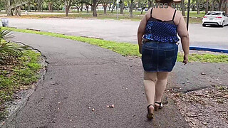 Big arse Milf at the park