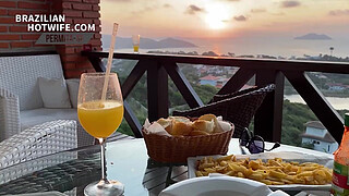 I RECEIVED THE BACHELOR WITH A MICROBIKINI AND PUT ANOTHER HORN IN THE HORN