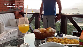 I RECEIVED THE BACHELOR WITH A MICROBIKINI AND PUT ANOTHER HORN IN THE HORN