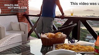 I RECEIVED THE BACHELOR WITH A MICROBIKINI AND PUT ANOTHER HORN IN THE HORN