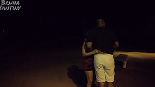 Negaorubi picudo catches Bruna Santiny on a hiking trail