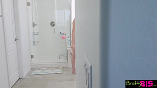 Step Sis Says "You can't tell anyone and you have to be quiet" S18:E2