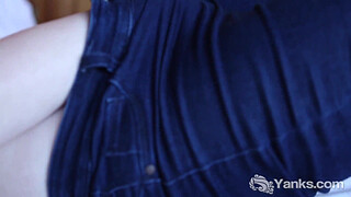 Yanks Teen Kate Masturbates