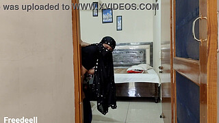 Meri Behan Shama Jane se Pehle Mujhse Chudi