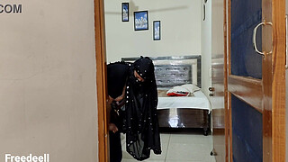 Meri Behan Shama Jane se Pehle Mujhse Chudi