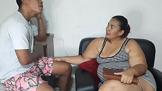 I love how this horny mature sucks my penis