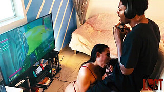 Fucknite Carmela Clutch Gets Stretched While She interrupts Stretch3x as he Plays Fortnite Morelust Role Play Preview