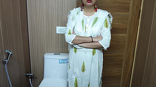 Trying My Stepmother's Delicious Pussy in the Bathroom. Full Video