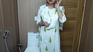 Trying My Stepmother's Delicious Pussy in the Bathroom. Full Video