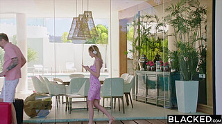 BLACKED Hot MILF Ava seduces stranger at hotel