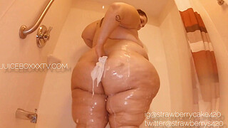 BIG ARSE WHITE MILF STRAWBERRY CAKE