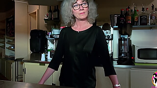 Naughty Granny wants to be fucked in every hole