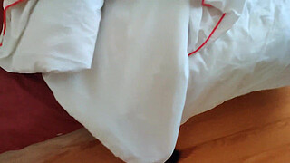 Cuckold blindfolded lucky wife creams all over her husband's best friend dick