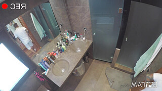 Taylor Spy - Taylor Sands