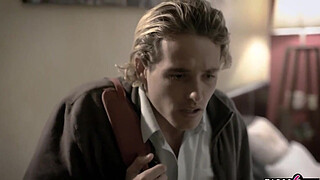 Stepsister wants to try anal sex and stepbrother provides it for her