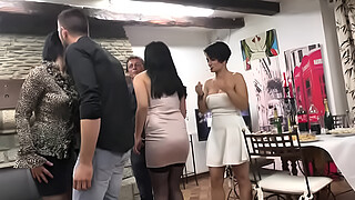 Very hot swinger private party with four amateur couples MF200529 1