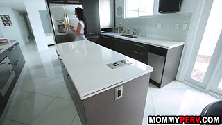 Milf step mom gives stepson blowjobs everyday because is an butthole