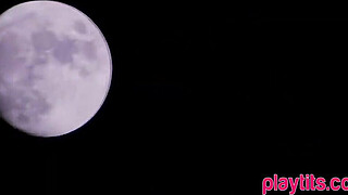 Real amateur couple test the limits at a swinger party