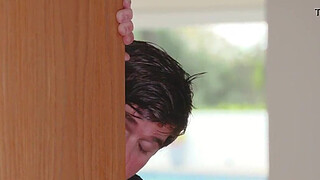 Sexy Big Tits StepAunt Yasmin Scott Seduces StepNephew