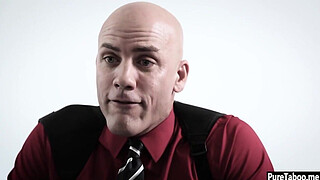 Mad in a hardcore 4some sex with his girls and others