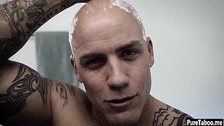 Mad in a hardcore 4some sex with his girls and others