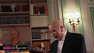 Vintage group sex between swingers