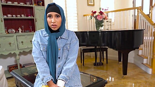 Curious Perfect Assed Muslim Beauty With Hijab Gets Her Tight Pussy Pounded By Horny Instructor