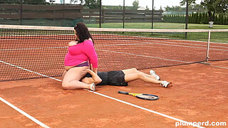 Viktorie the fat tennis teacher