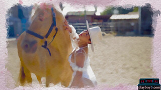 Curvy latina Mia Valentine likes to ride