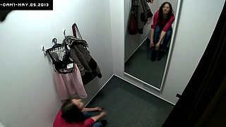 Beautiful Czech Teen Snooped in Changing Room!