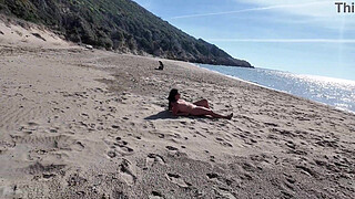 Curvy Stranger Nudist and Voyeur on the Beach. Funny Dildo! "Bye bye!"