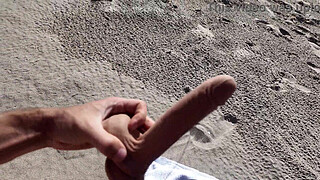 Curvy Stranger Nudist and Voyeur on the Beach. Funny Dildo! "Bye bye!"