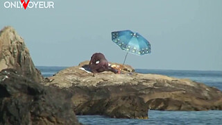 Beach Voyeur. Nude beach photo shoot ended with hardcore sex under the sun