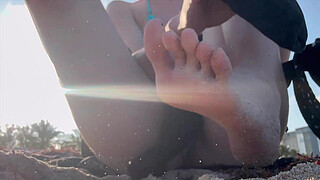 Italian Big Tits Milf wearing a sexy bikini at the Public beach in Florida Flashing her juicy shaved pussy foot fetish soles fetish