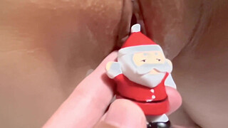 Santa Claus playing with a pussy. 2