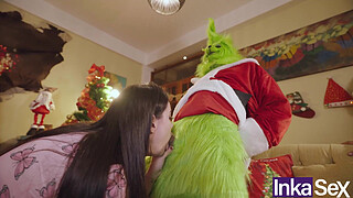 Grinch and Victoria Camargo dirty Christmas and fuck in the asshole.