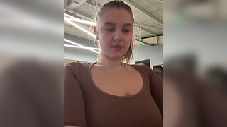 Anal fucking and squirting a lot in the changing room