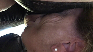 Mature Wonder Woman cosplay deep throating blowjob