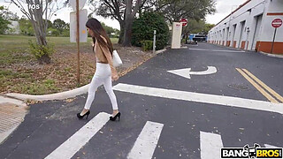 Spreading Pussy For Cash