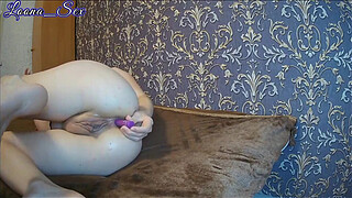 I fuck myself like a bitch in the arse