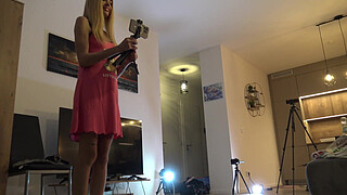 Mini Golf Girls Luna and Matty to Play for a Handjob Content to make a Cock Cum first