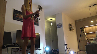 Mini Golf Girls Luna and Matty to Play for a Handjob Content to make a Cock Cum first