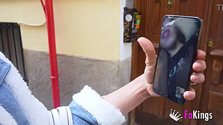 The mature Adela Myers arrives at FAKings with a surprise under her arm... I know one of your actresses!