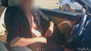 FACE REVEAL of the two girls: shaft flash exhibitionism in car for two perfect body girls.