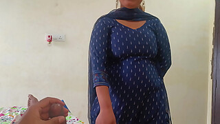 Your Amrita maid screamed after seeing her boss naked and started having sex with the boss in clear hindi audio