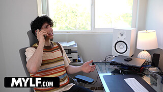 ???? Ex GF For Being Bad In Bed, So I Hired A Sexy Milf Sex Fuck