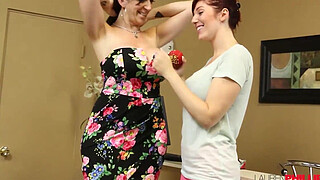 Fingerbang! Sa Jay & Lauren Phillips Heat Up the Scene!