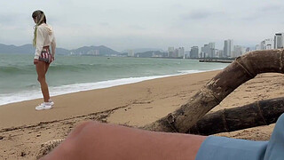 I see you jerking off to me and I want to help you cum! - Shaft flashing on public beach