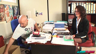 Mature mom gets fucked in the arse at a job interview