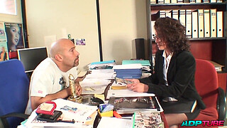 Mature mom gets fucked in the arse at a job interview